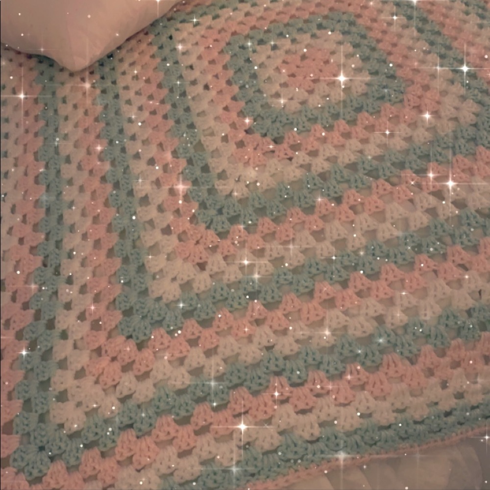 BN Crochet baby blanket!Neverused,smoke free home.